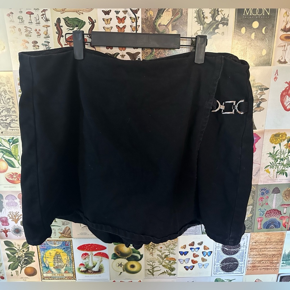 Cider 2X Jean Skort. With little buckle on side. Worn handful of times.